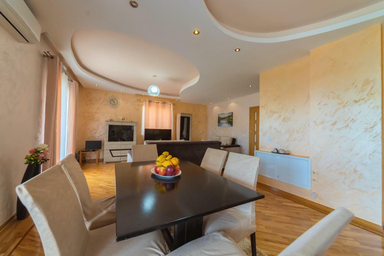 Sunny Hill Villa